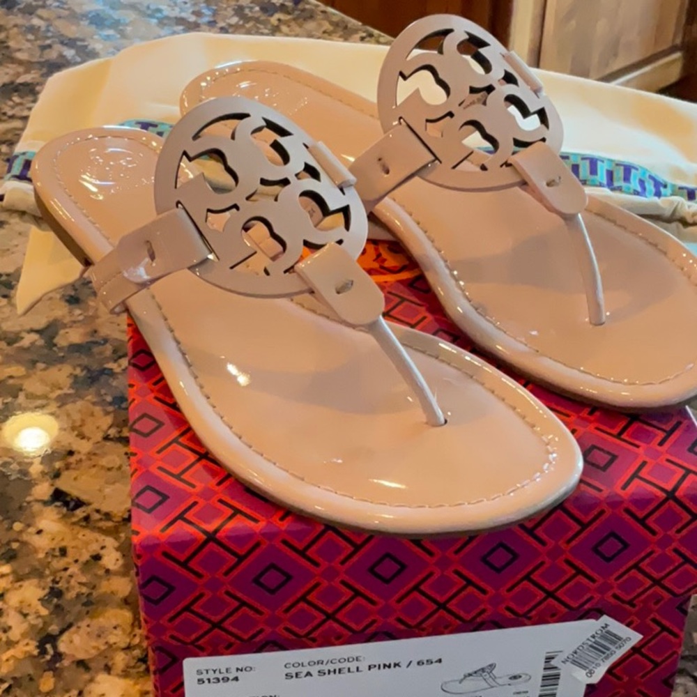 TORY BURCH MILLER SEASHELL PINK PATENT SANDALS
